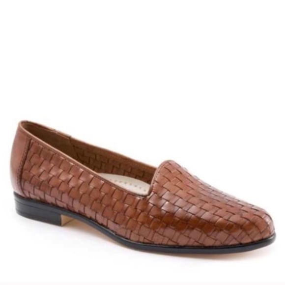 trotters woven flats